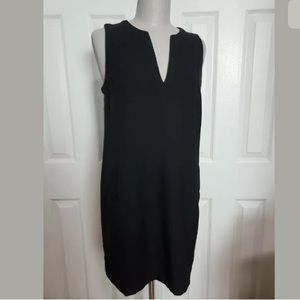 Gap Black Sleeveless Sheath Knee Length Dress